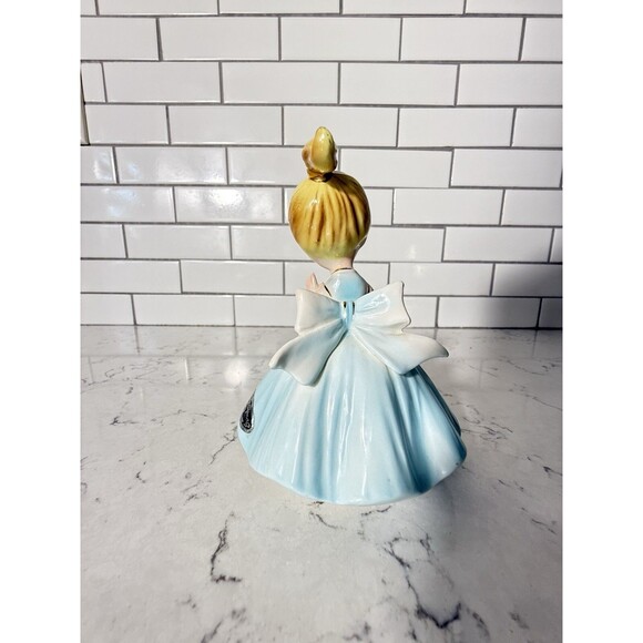 Josef Originals Farmer's Daughter Series Girl Holding Yellow Duck Vintage READ - Picture 4 of 6